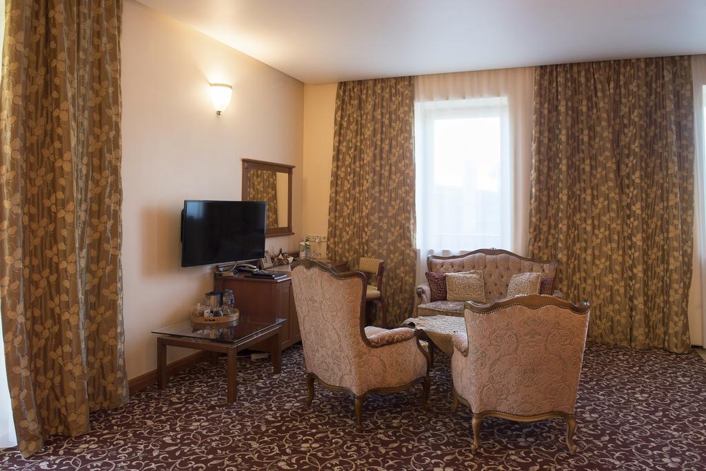 Pazaislis Park Hotel Kaunas Luaran gambar