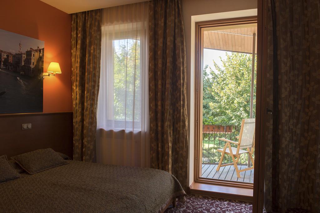 Pazaislis Park Hotel Kaunas Luaran gambar